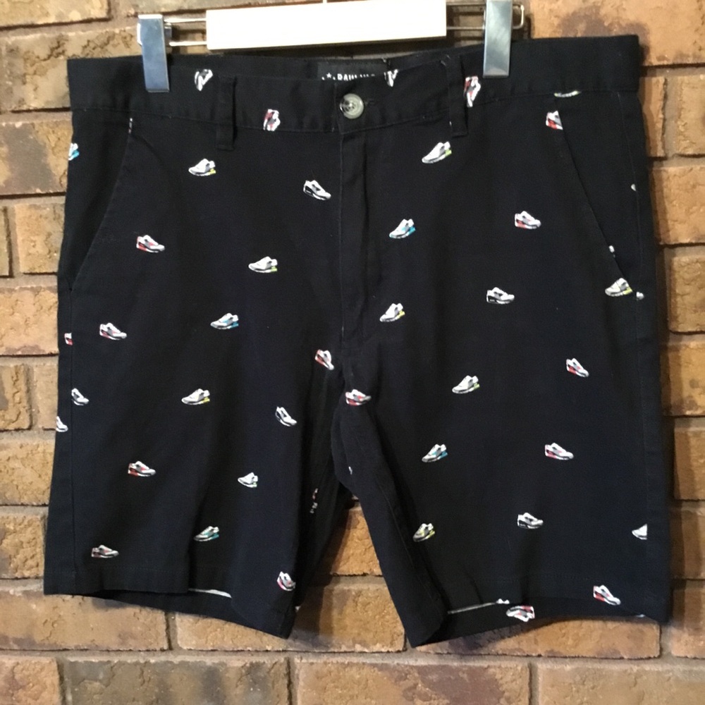 EUC Raw Yarn Industries Shorts Stretch Twill Men’s SZ 34 Sneaker Pattern